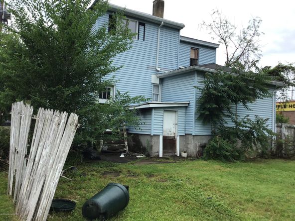 700 Davis St, Scranton, PA 18505